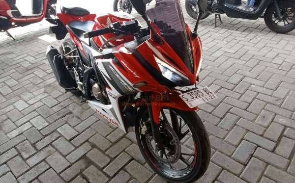 HONDA CBR 150