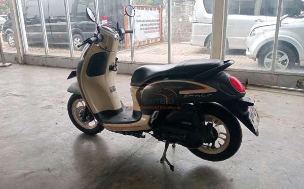 HONDA  SCOOPY