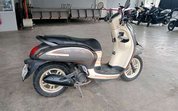 HONDA  SCOOPY