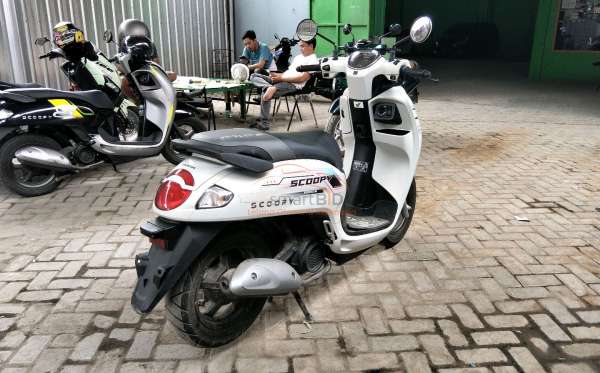 HONDA  SCOOPY