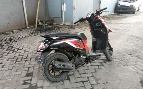 HONDA  SCOOPY