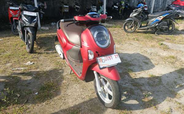 HONDA  SCOOPY