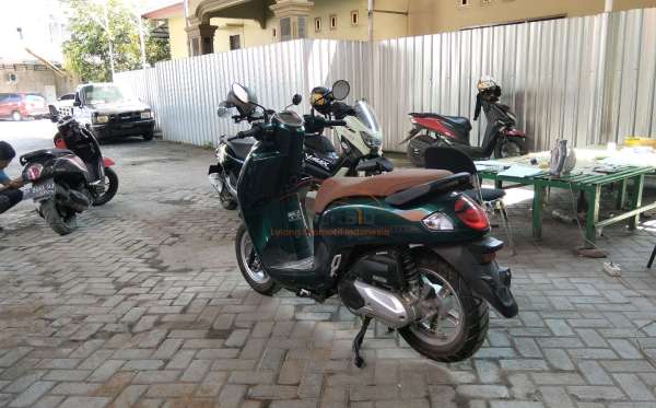 HONDA SCOOPY STYLISH