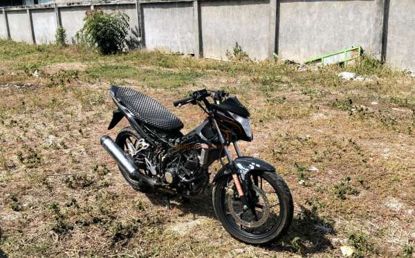 HONDA SONIC 150 R