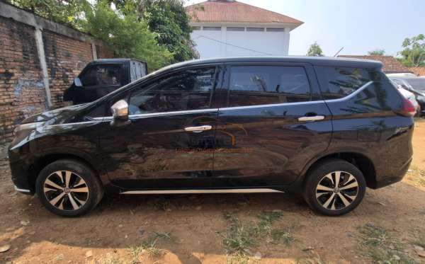 NISSAN LIVINA VL
