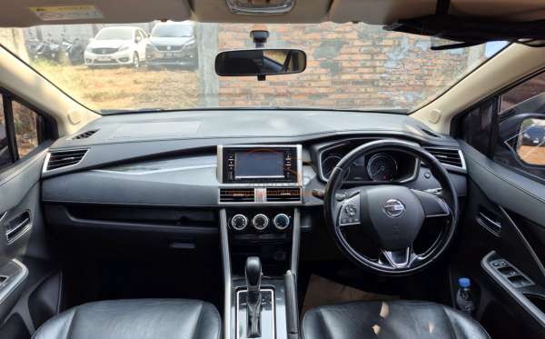 NISSAN LIVINA VL