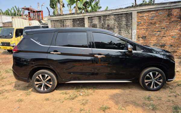 NISSAN LIVINA VL
