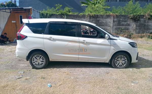 SUZUKI  ERTIGA  GL