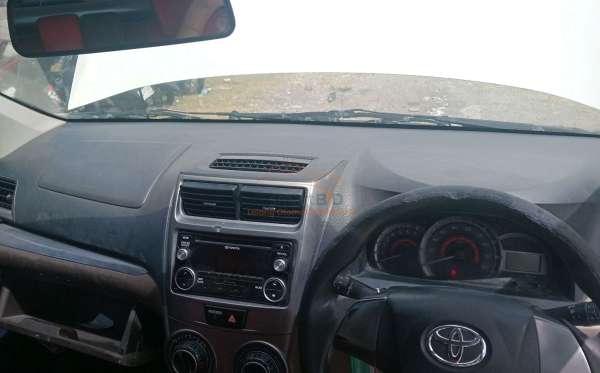 TOYOTA  AVANZA  1.3 G