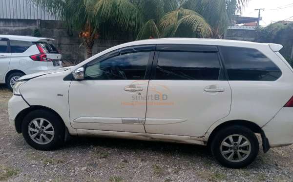 TOYOTA  AVANZA  1.3 G