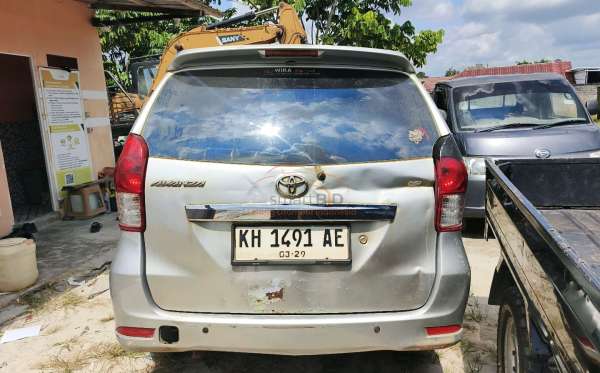 TOYOTA AVANZA