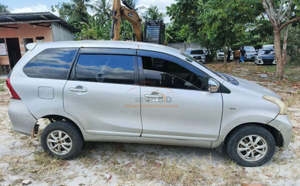 TOYOTA AVANZA