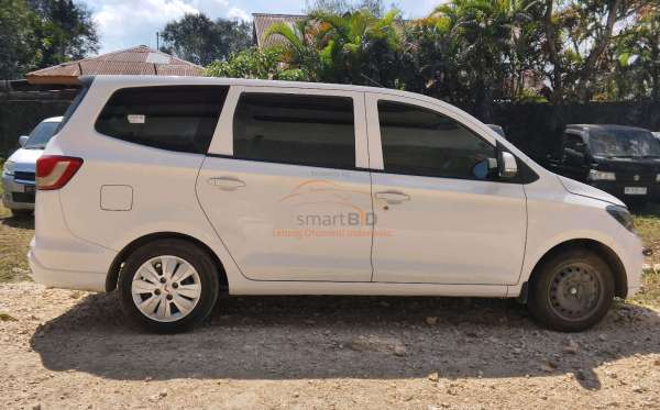 WULING CONFERO 1.5