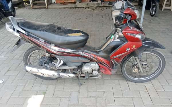 YAMAHA JUPITER