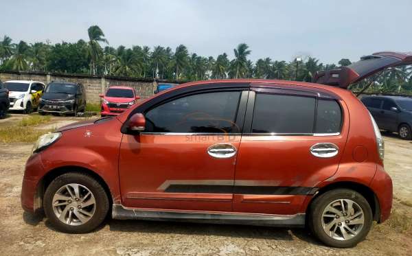 DAIHATSU SIRION