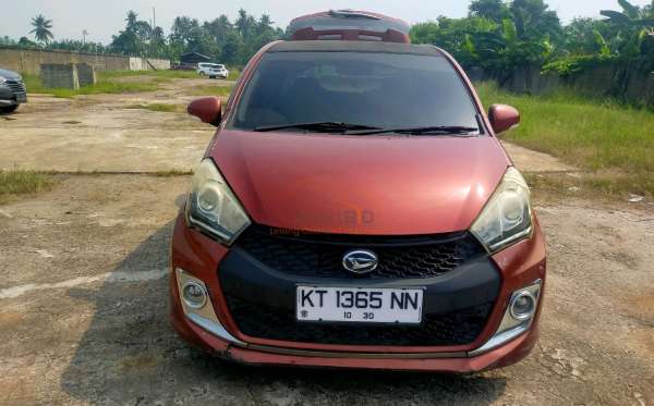 DAIHATSU SIRION