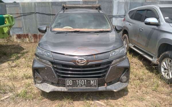 DAIHATSU XENIA