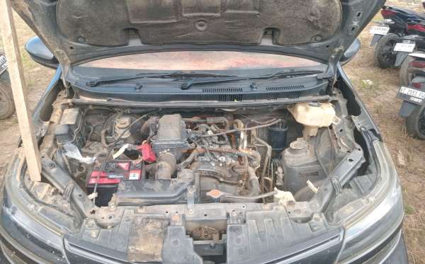 DAIHATSU XENIA