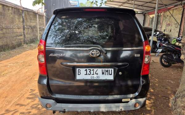 TOYOTA AVANZA G