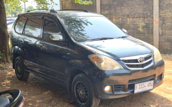 TOYOTA AVANZA G