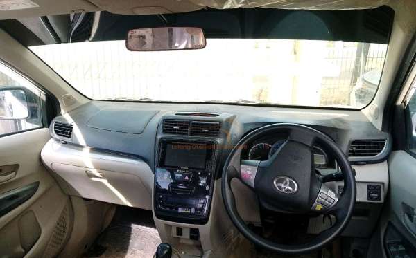 TOYOTA AVANZA 1.3 G