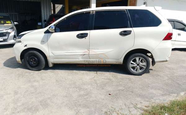 TOYOTA AVANZA 1.3 G