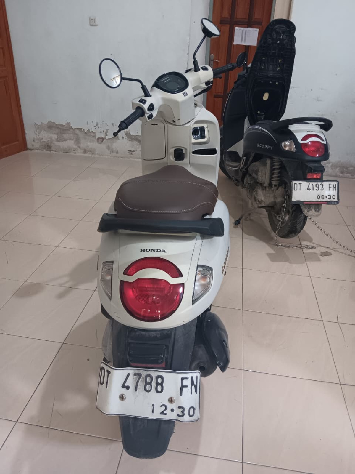 HONDA SCOOPY PRESTIGE
