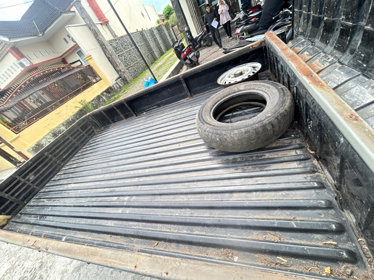 MITSUBISHI  L 300 L300 PU FB-R (4X2)