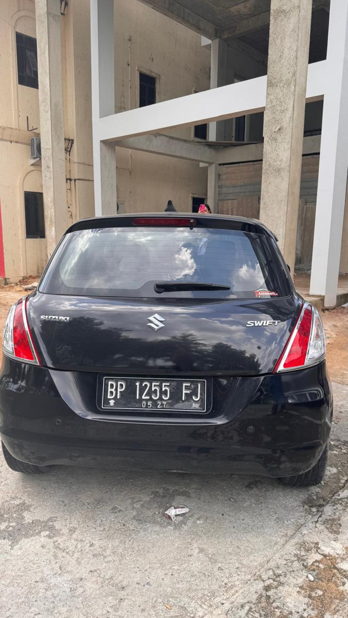 SUZUKI SWIFT