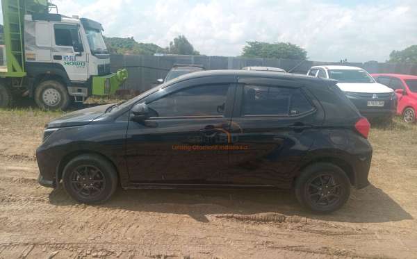 DAIHATSU AYLA 1.2R