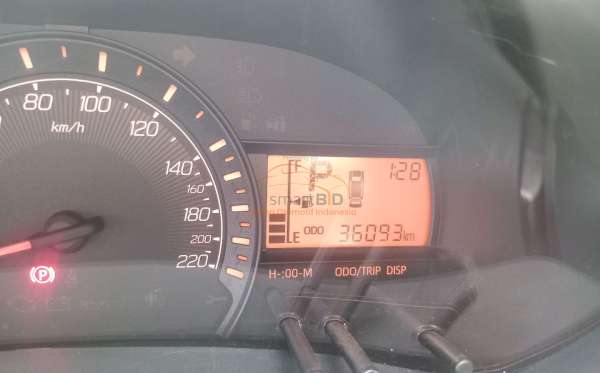 DAIHATSU AYLA 1.2R