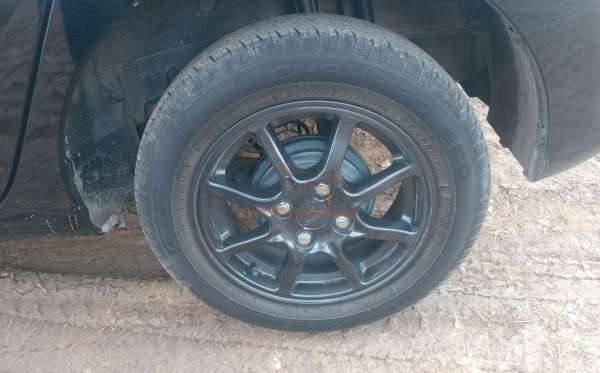 DAIHATSU AYLA 1.2R