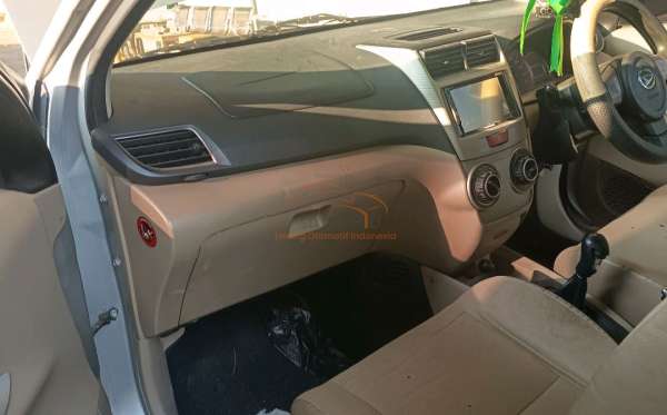 DAIHATSU  XENIA