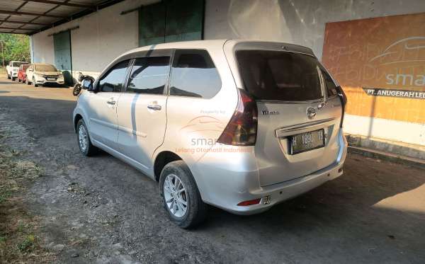 DAIHATSU  XENIA