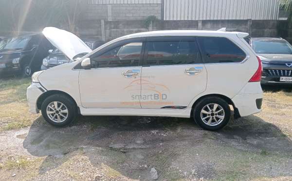 DAIHATSU XENIA