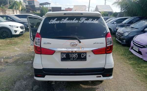 DAIHATSU XENIA