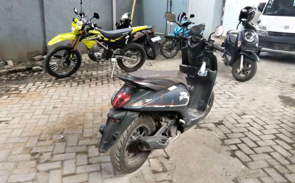 HONDA  GENIO