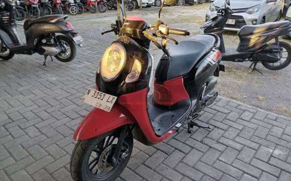HONDA SCOOPY