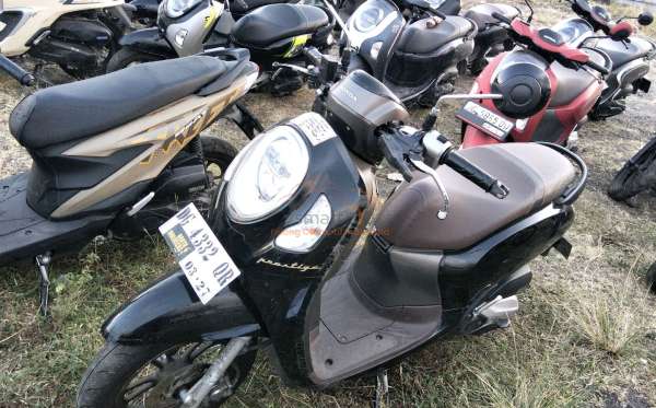 HONDA  SCOOPY