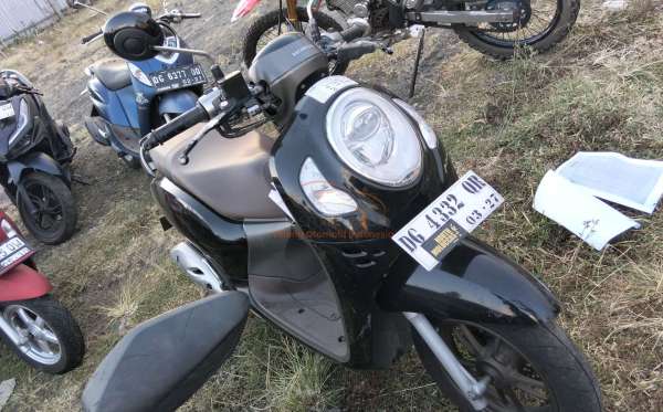 HONDA  SCOOPY