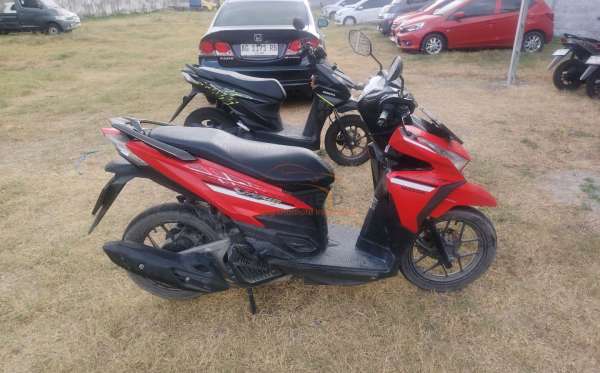 HONDA VARIO 125 ESP CBS ISS CW
