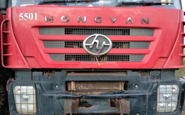HONGYAN  DUMP TRUCK CQ-3314 (8X4)