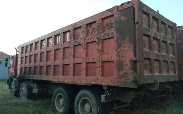 HONGYAN  DUMP TRUCK CQ-3314 (8X4)