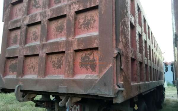 HONGYAN  DUMP TRUCK CQ-3314 (8X4)