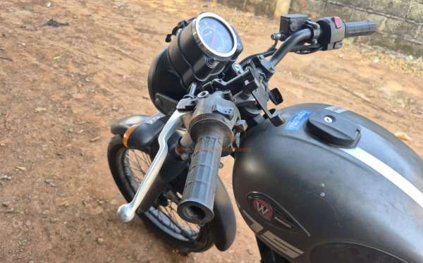 KAWASAKI W 175