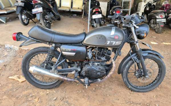KAWASAKI W 175