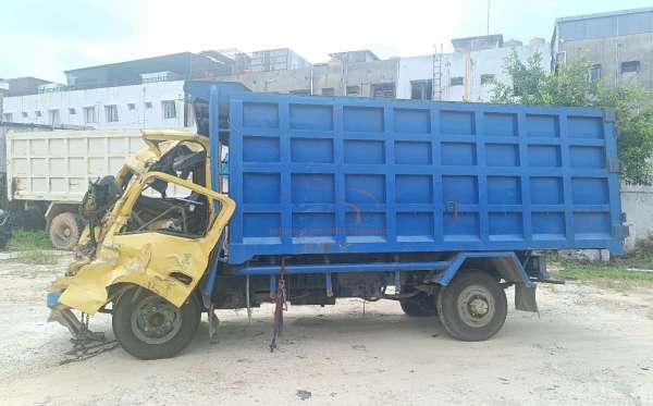 MITSUBISHI CANTER FE 75