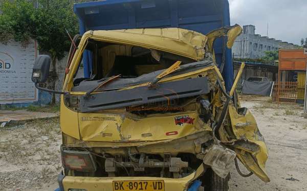 MITSUBISHI CANTER FE 75