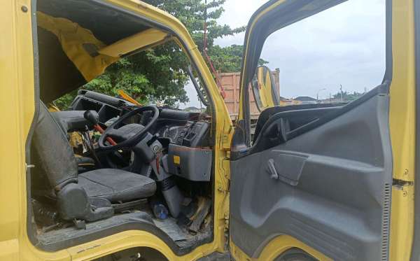 MITSUBISHI CANTER FE 75