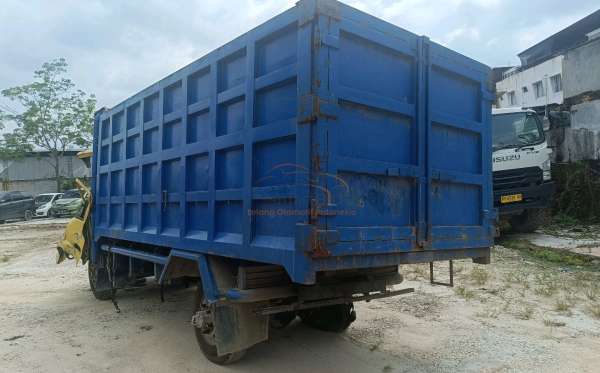 MITSUBISHI CANTER FE 75